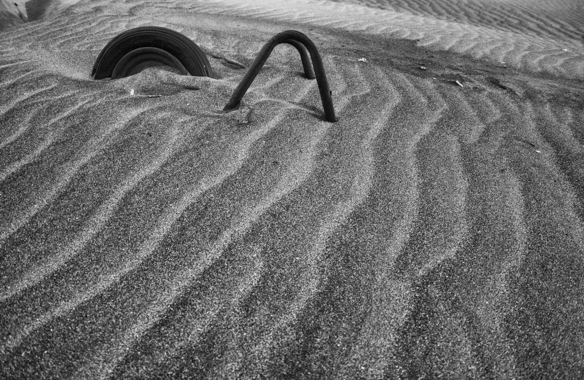 Lo scirocco a Ostia: una maschera di bellezza per il mare ma non per gli abitanti